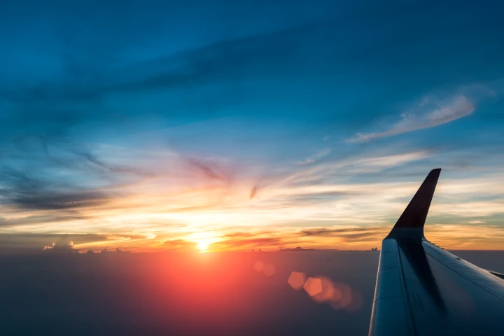 coucher de soleil depuis l'avion