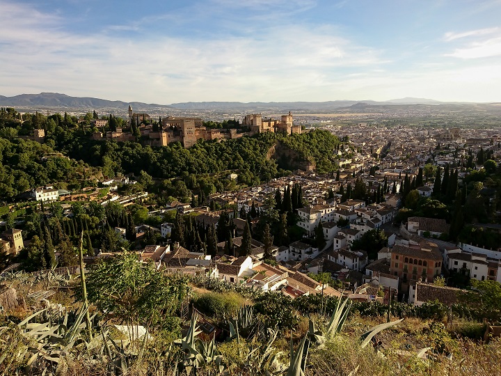 Vues sur l'Alhambra depuis les rues du quartier Sacromonte 