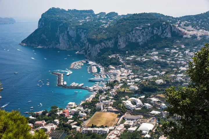 Vue aérienne de l'île de Capri